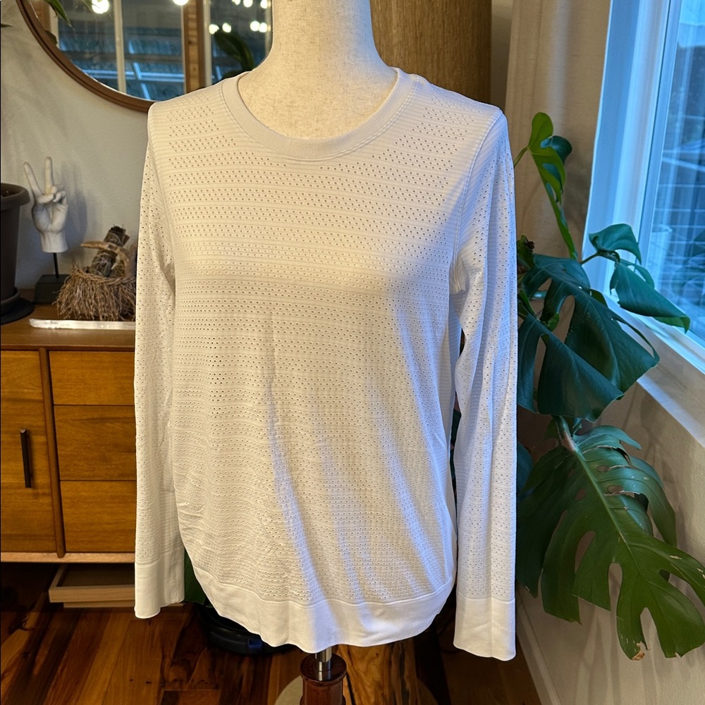 NWOT Lululemon Breeze By LS Shirt